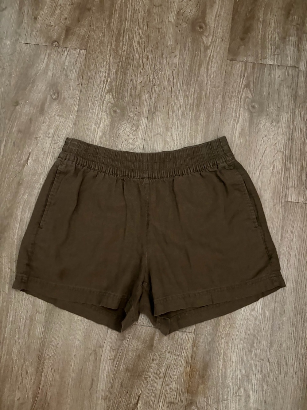 Old Navy Linen Blend Pull On Shorts Women’s Small Olive Green